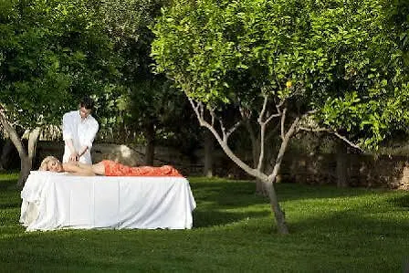 Yria Boutique & Hotel Parasporos